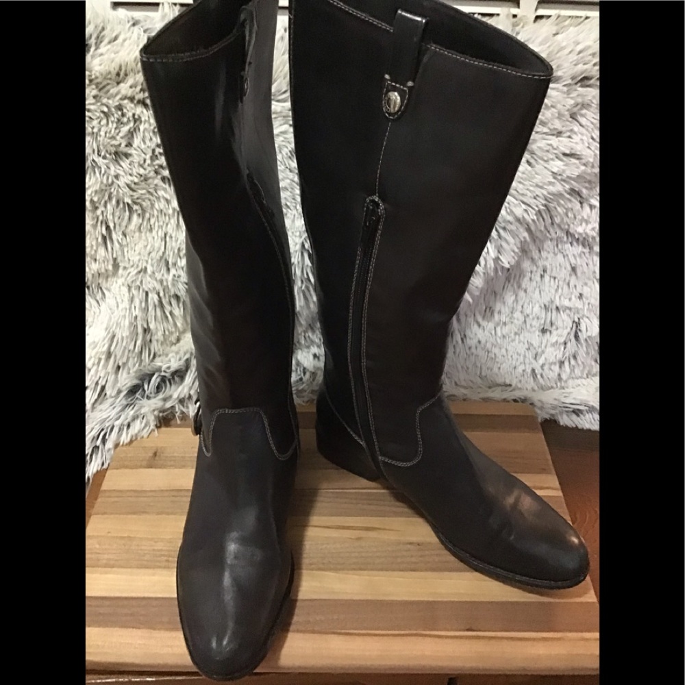 Joan & David Circa English Riding Boots. Size: 6M